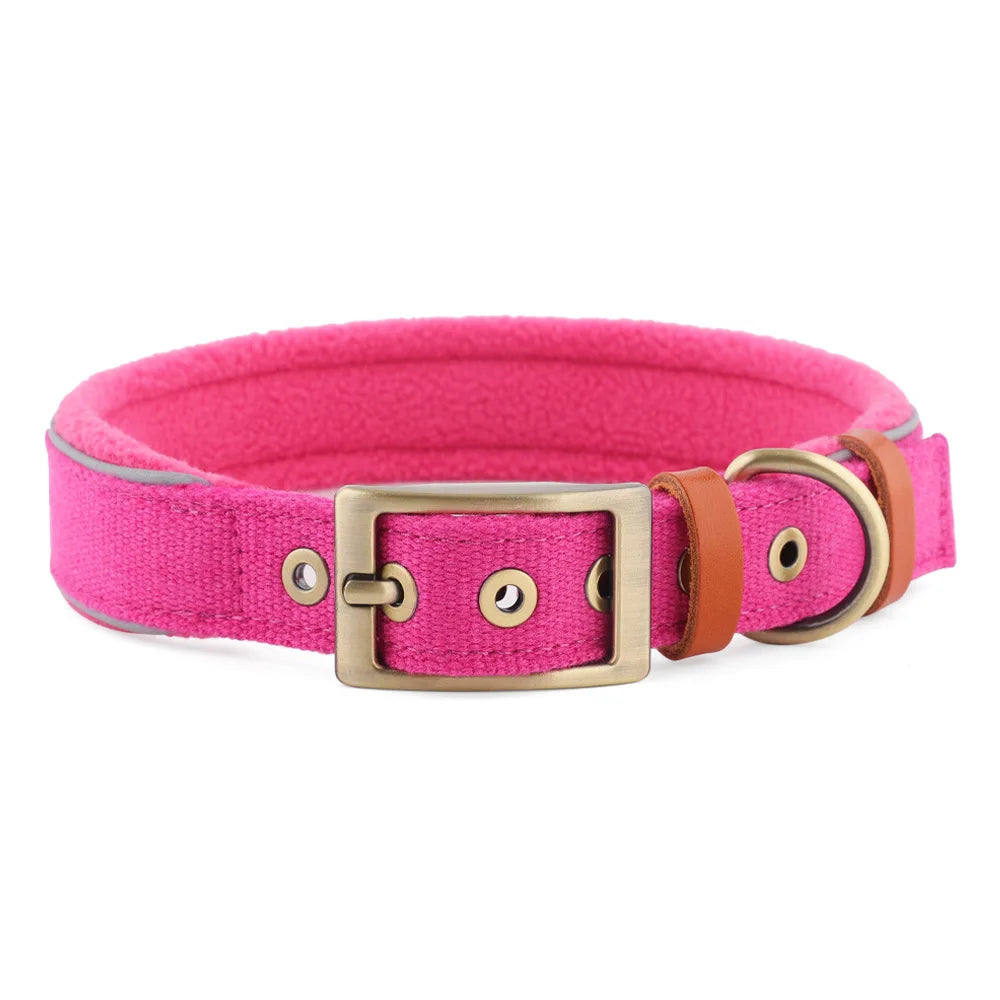 Collier chien réglable en coton rose avec boucle en métal pour un confort optimal