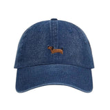 Casquette teckel brodée bleue en denim avec un motif de teckel sur le devant