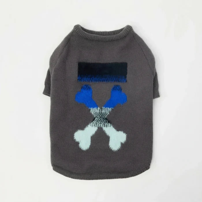 Pull chaud pour chien gris avec motif croisé de pattes colorées pour garder votre animal au chaud
