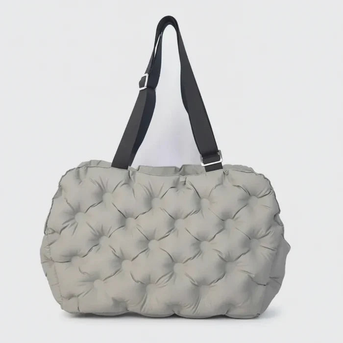 Sac de transport pour petit chien en tissu matelassé gris avec bandoulière réglable pour le confort